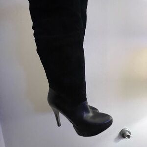 Elegant Black Women's Boots